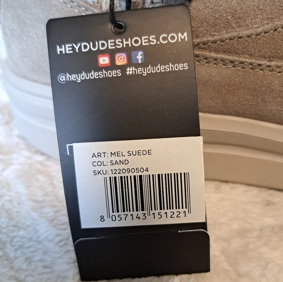 Hey Dude Mel Boots Suede Leather Platform Sand Beige Slip On Ankle Booties Sz 11 - Picture 14 of 15